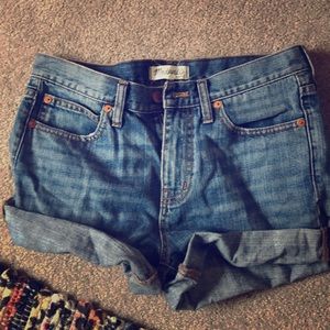 Madewell slimboy raw hem denim shorts